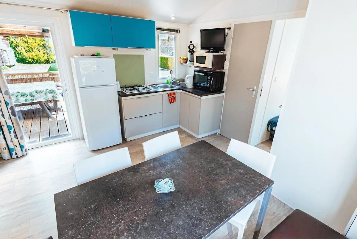 Bungalow 3 Chambres Pour 6 Pers Avec Climatisation Camping 3 Etoiles Samoëns Сasa de vacaciones