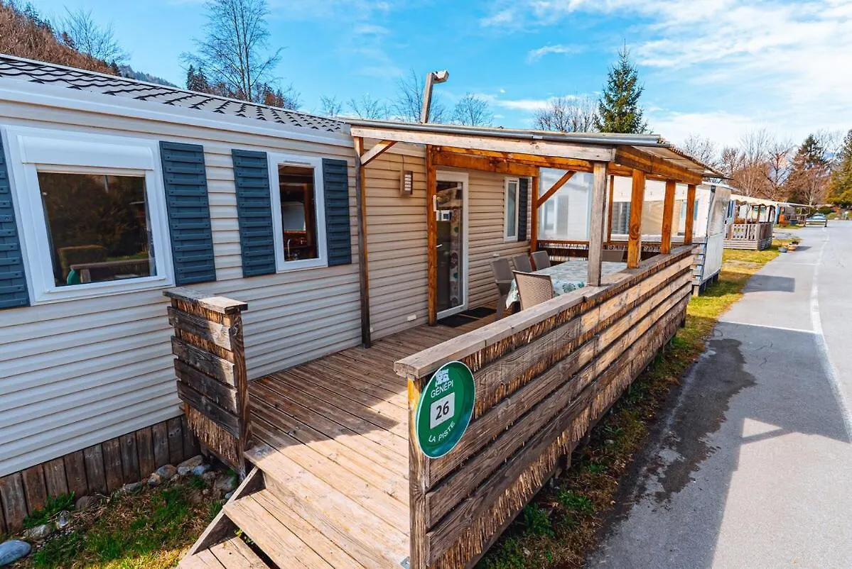 Bungalow 3 Chambres Pour 6 Pers Avec Climatisation Camping 3 Etoiles Samoëns 0*,