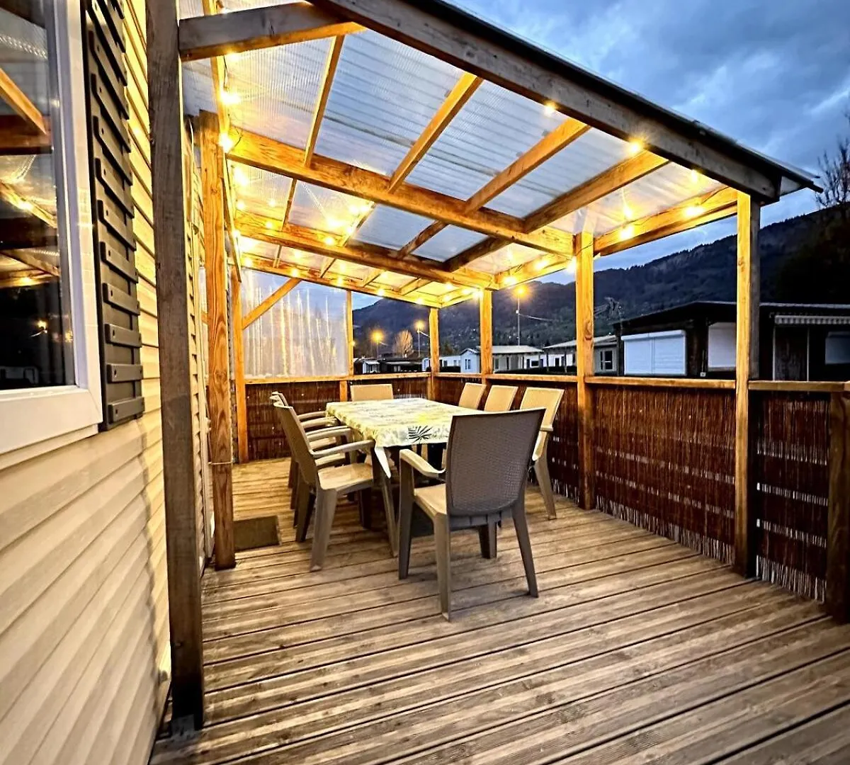 Bungalow 3 Chambres Pour 6 Pers Avec Climatisation Camping 3 Etoiles Samoëns 0*,