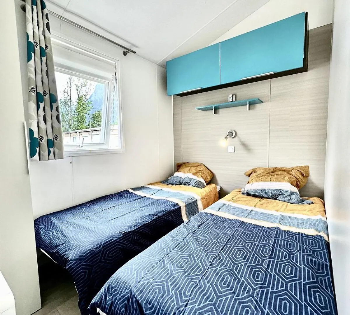 Bungalow 3 Chambres Pour 6 Pers Avec Climatisation Camping 3 Etoiles Samoëns 0*,