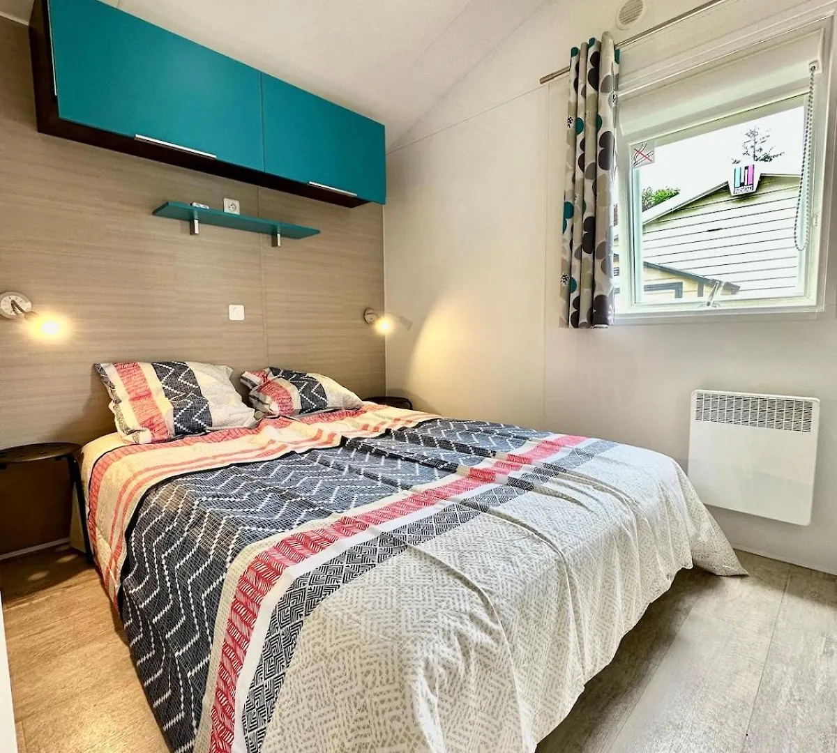 Bungalow 3 Chambres Pour 6 Pers Avec Climatisation Camping 3 Etoiles Samoëns 0*,  France